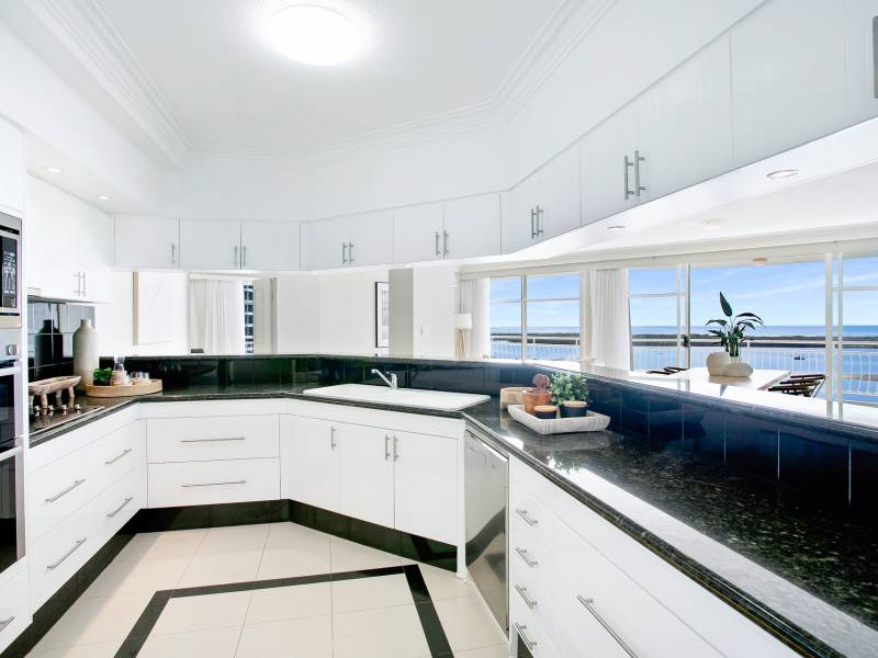 22F/5 Bayview Street, Runaway Bay, QLD 4216 AUS