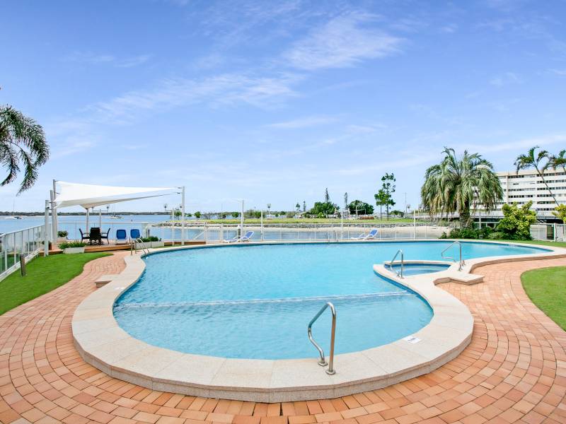 22F/5 Bayview Street, Runaway Bay, QLD 4216 AUS