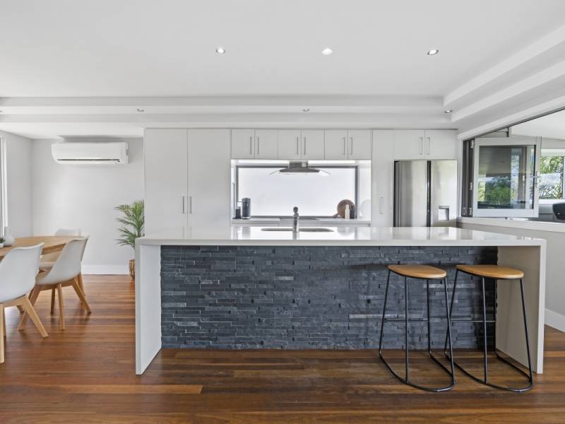 76 Plateau Crescent, Carrara, QLD 4211 AUS