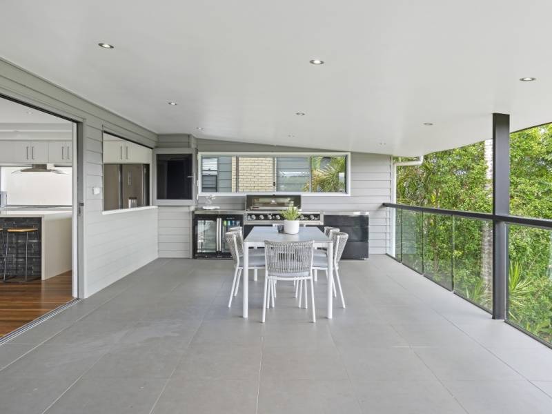 76 Plateau Crescent, Carrara, QLD 4211 AUS