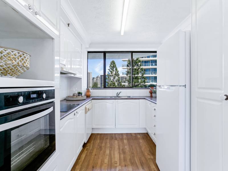 601/5 Enderley Avenue, Surfers Paradise, QLD 4217 AUS