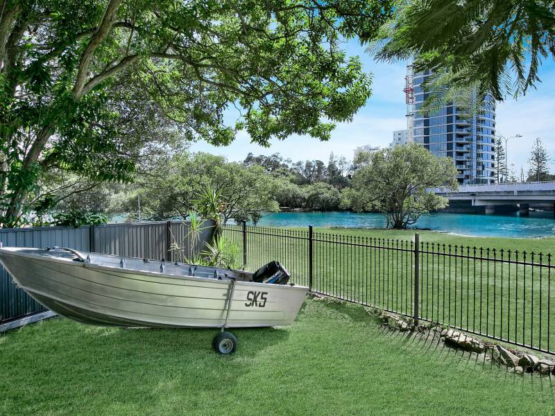 19 Gilmour Lane, Southport, QLD 4215 AUS