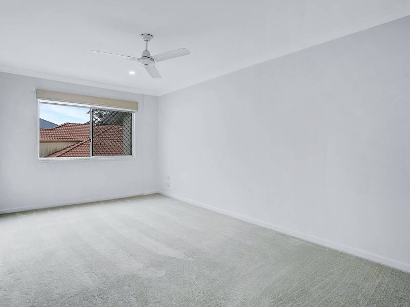 2/12 Azzurra Drive, Varsity Lakes, QLD 4227 AUS