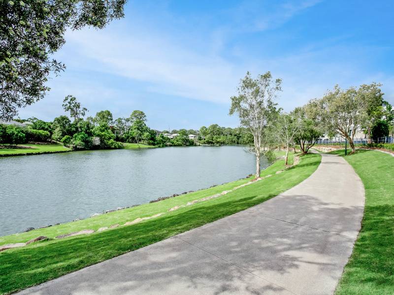 2/12 Azzurra Drive, Varsity Lakes, QLD 4227 AUS