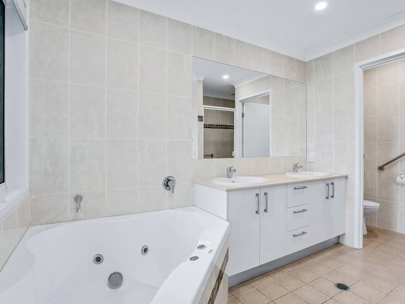 2/12 Azzurra Drive, Varsity Lakes, QLD 4227 AUS