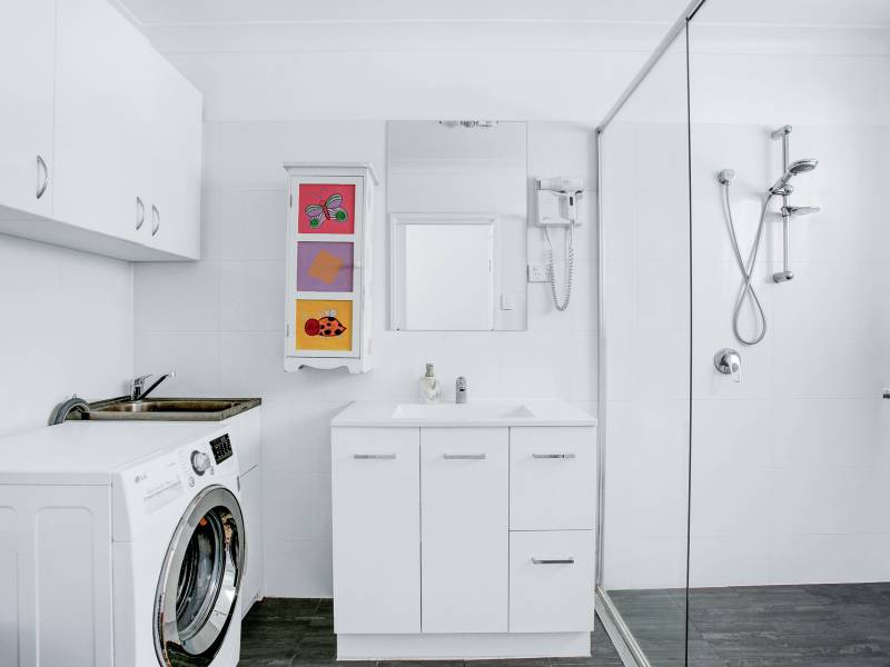 86 Central Street, Labrador, QLD 4215 AUS