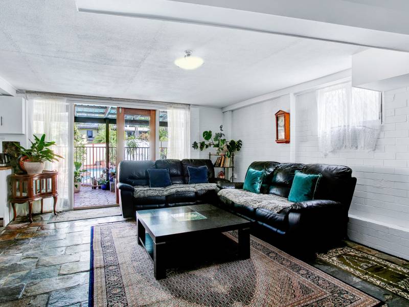 86 Central Street, Labrador, QLD 4215 AUS