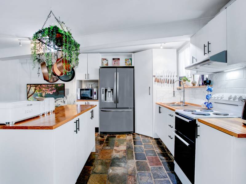 86 Central Street, Labrador, QLD 4215 AUS