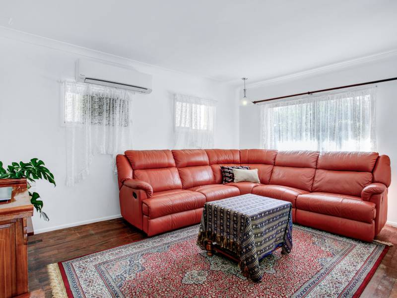 86 Central Street, Labrador, QLD 4215 AUS