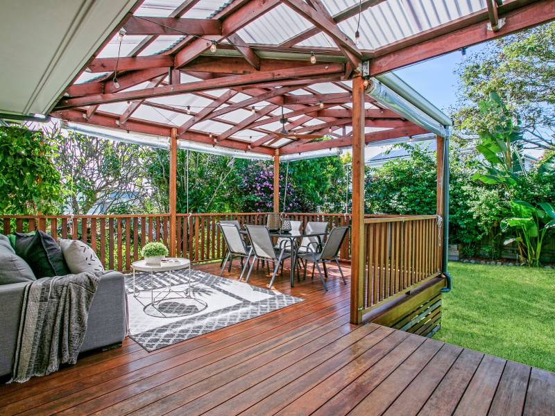 42 Lind Avenue, Southport, QLD 4215 AUS