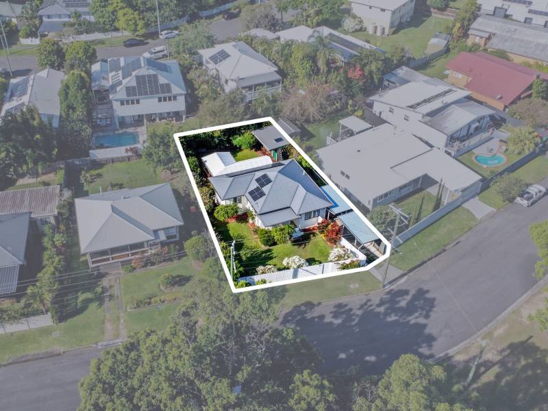 42 Lind Avenue, Southport, QLD 4215 AUS