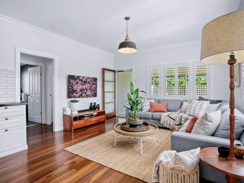 42 Lind Avenue, Southport, QLD 4215 AUS