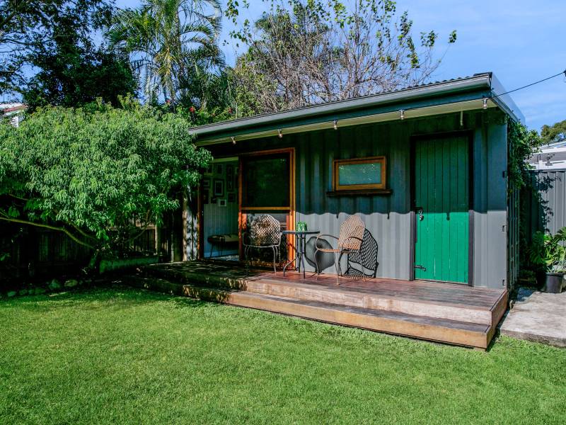 42 Lind Avenue, Southport, QLD 4215 AUS