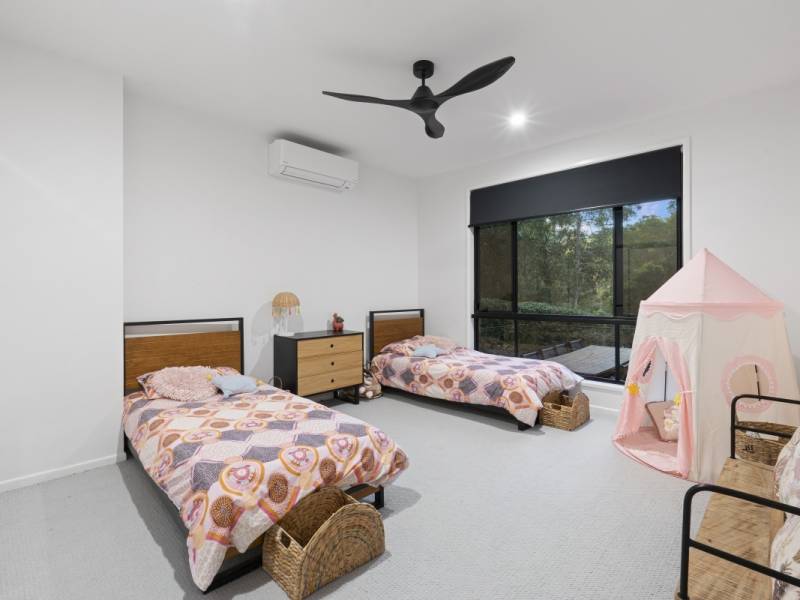 41-43 Pebblecreek Road, Bonogin, QLD 4213 AUS