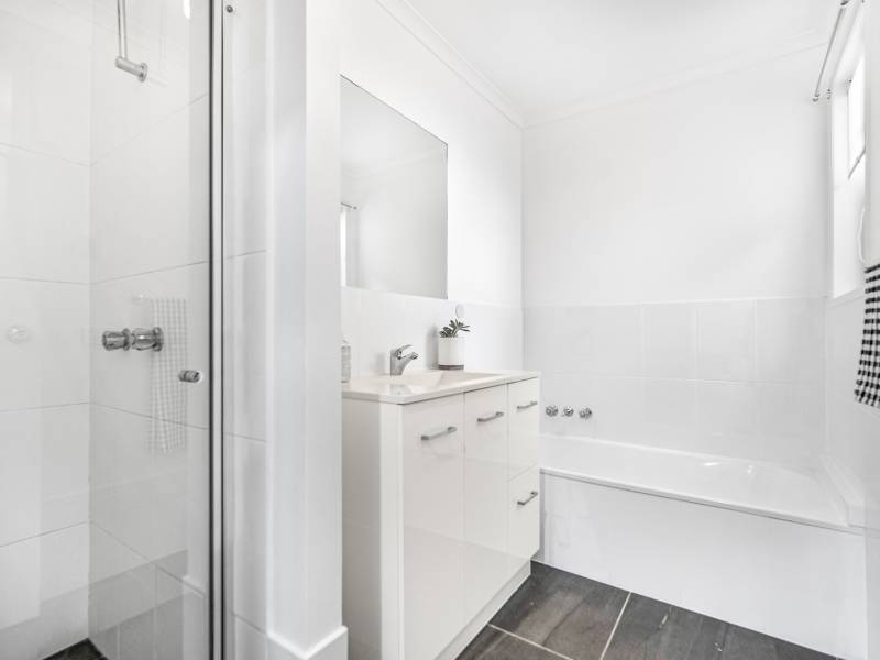 1/39 Morinda Way, Labrador, QLD 4215 AUS