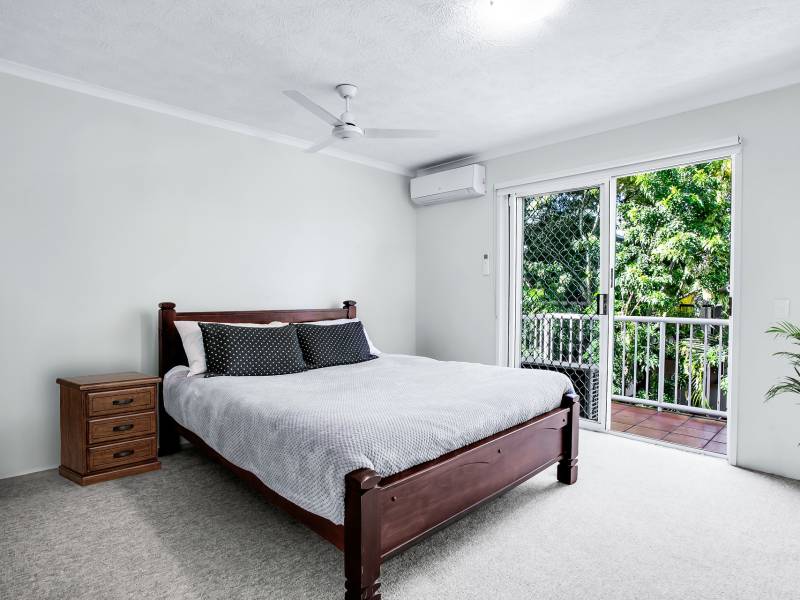 19/8 Dalpura Street, Surfers Paradise, QLD 4217 AUS