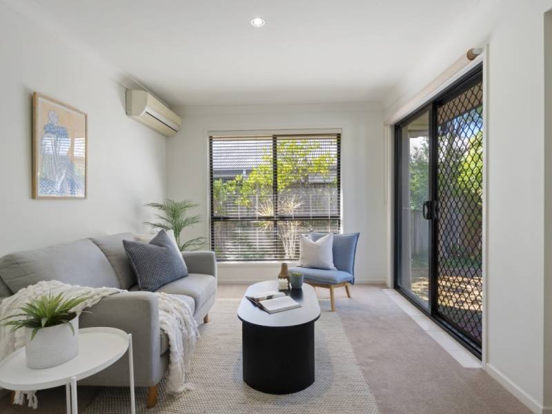 185 Crestwood Drive, Molendinar, QLD 4214 AUS