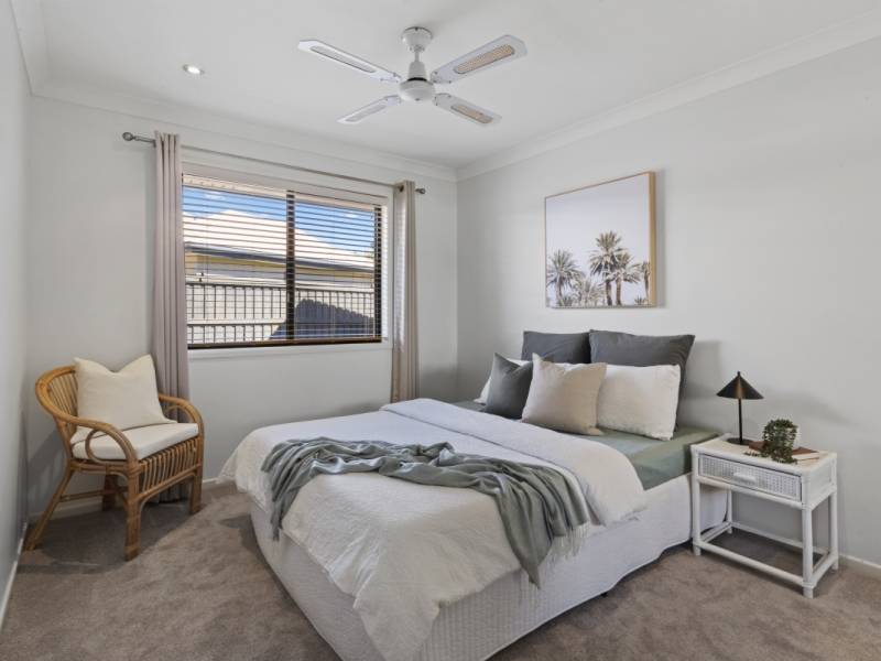 185 Crestwood Drive, Molendinar, QLD 4214 AUS