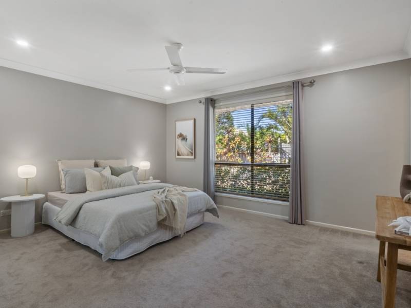 185 Crestwood Drive, Molendinar, QLD 4214 AUS