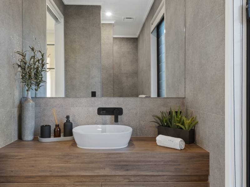 66 Burley Griffin Drive, Maudsland, QLD 4210 AUS