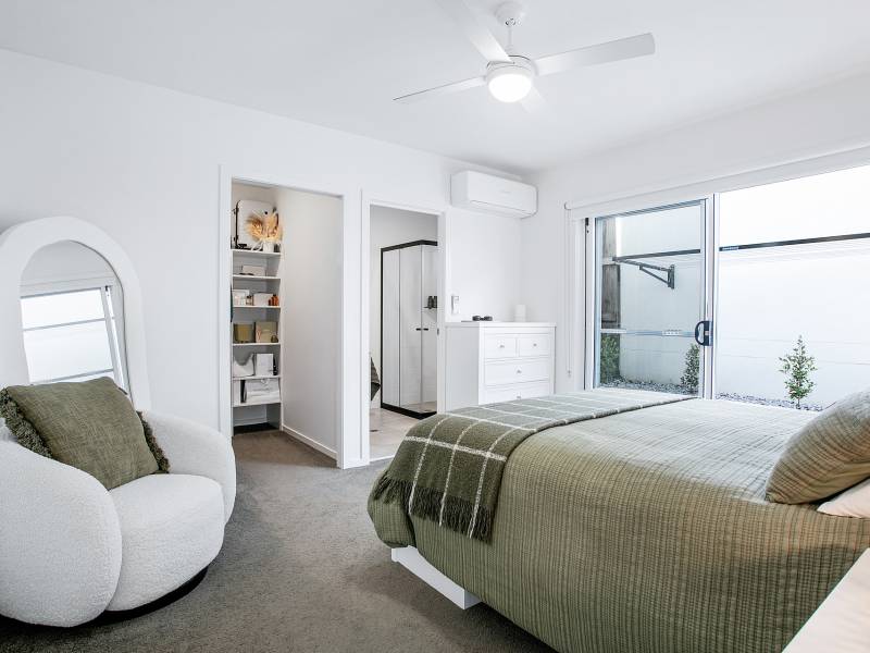 2/134 Eugaree Street, Southport, QLD 4215 AUS