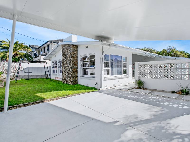 45 Central Street, Labrador, QLD 4215 AUS