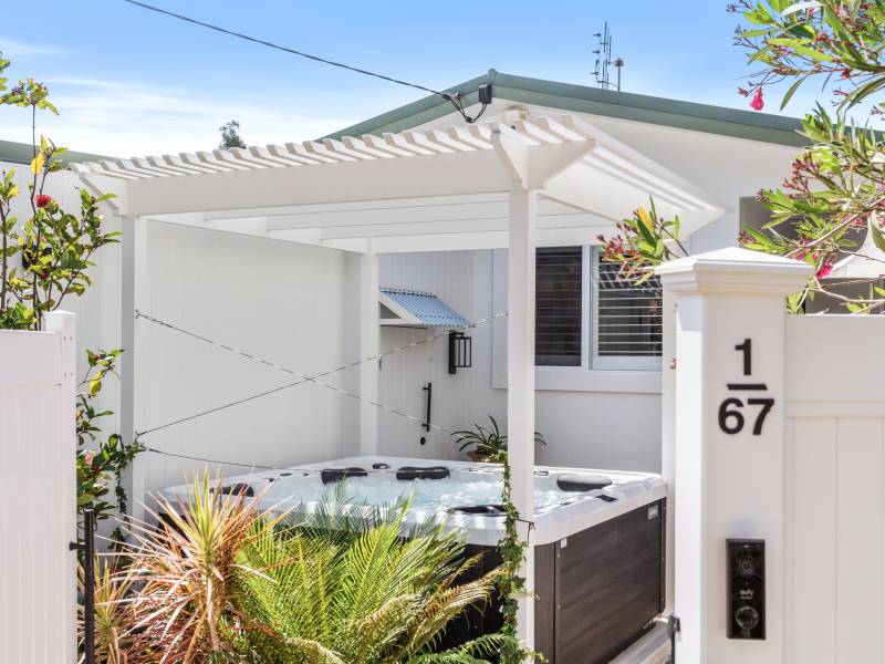 1/67 Walton Street, Southport, QLD 4215 AUS