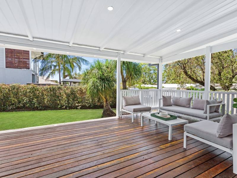 27 Harris Street, Labrador, QLD 4215 AUS