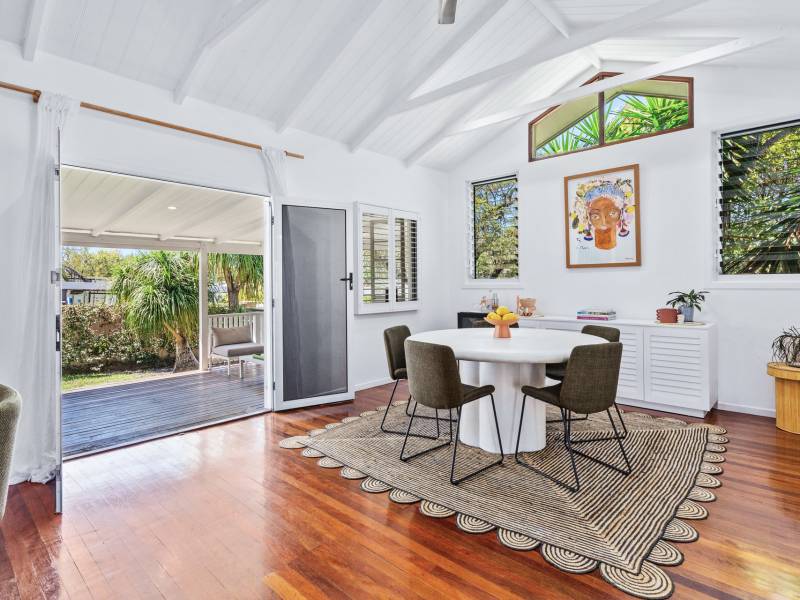 27 Harris Street, Labrador, QLD 4215 AUS