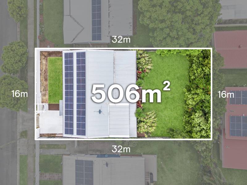 8 Horder Avenue, Labrador, QLD 4215 AUS