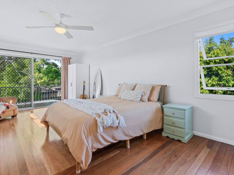 3 Schneider Avenue, Labrador, QLD 4215 AUS