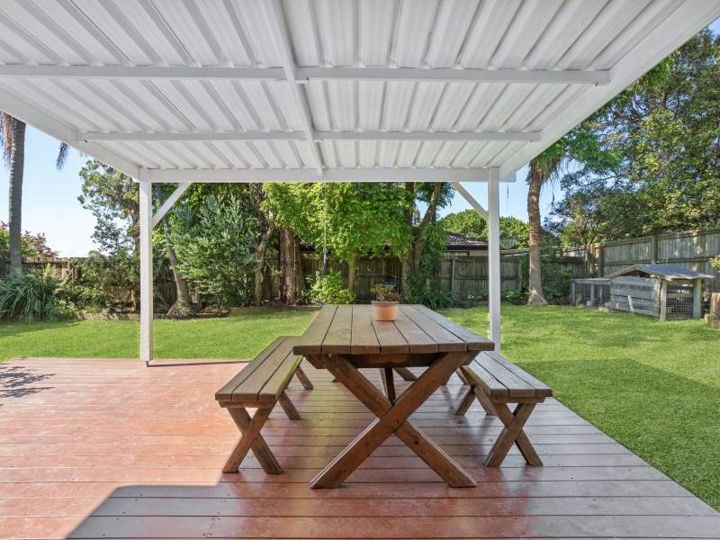 3 Schneider Avenue, Labrador, QLD 4215 AUS