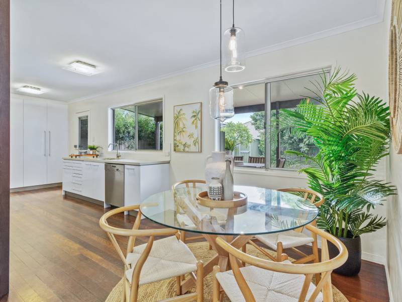 13 Grace Avenue, Labrador, QLD 4215 AUS