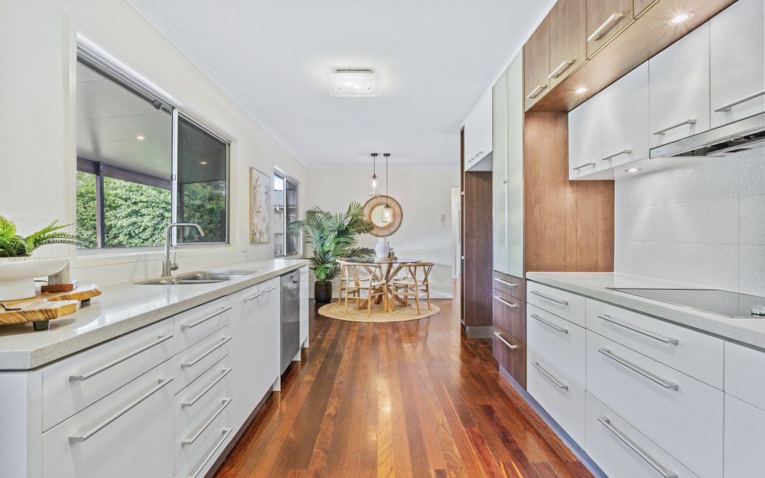 13 Grace Avenue, Labrador  QLD  4215