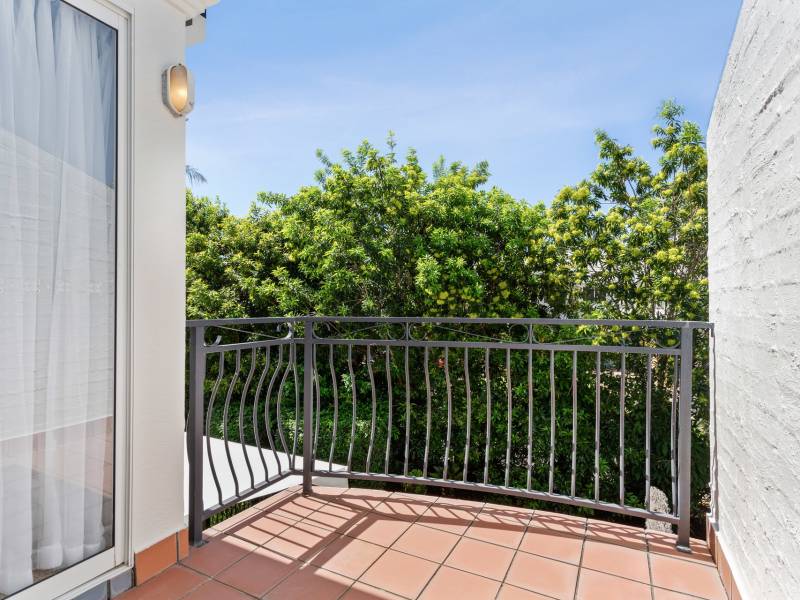 21/1 Bronberg Court, Southport, QLD 4215 AUS