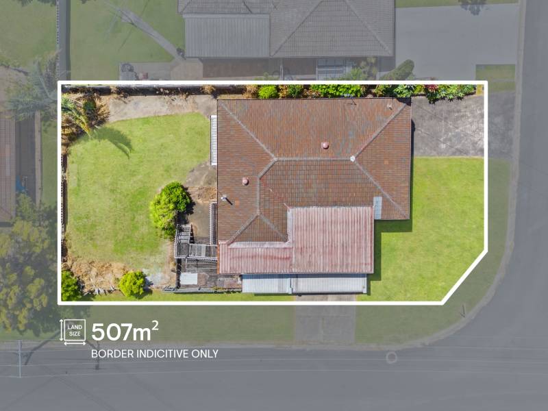 2 Beeka Street, Labrador, QLD 4215 AUS