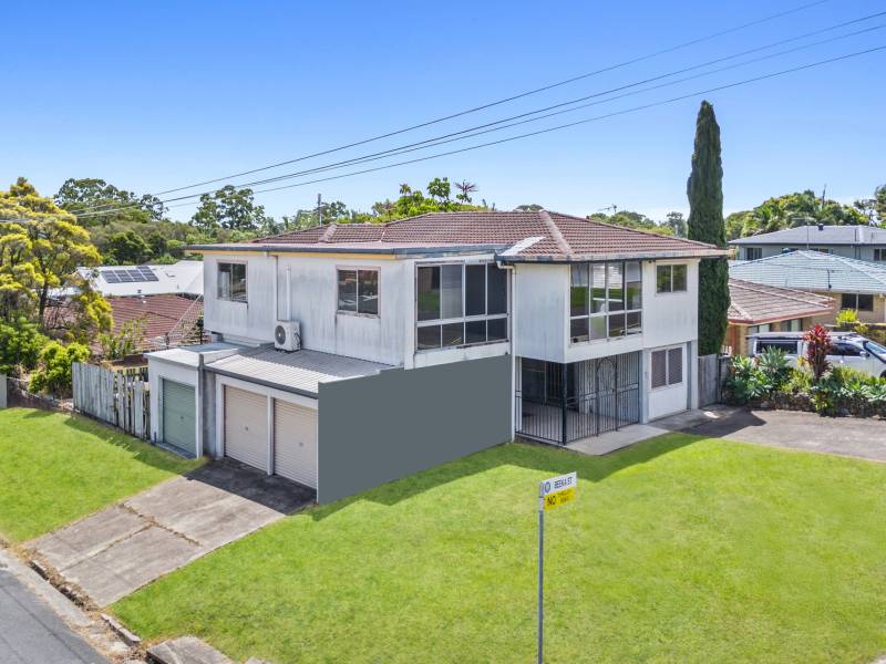 2 Beeka Street, Labrador, QLD 4215 AUS