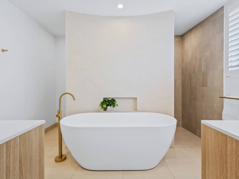 2/536 Marine Parade, Biggera Waters, QLD 4216 AUS