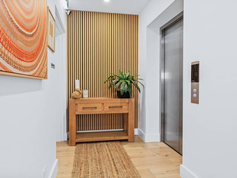 2/536 Marine Parade, Biggera Waters, QLD 4216 AUS