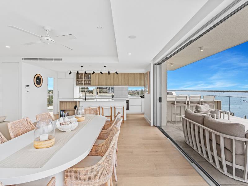 7/536 Marine Parade, Biggera Waters, QLD 4216 AUS