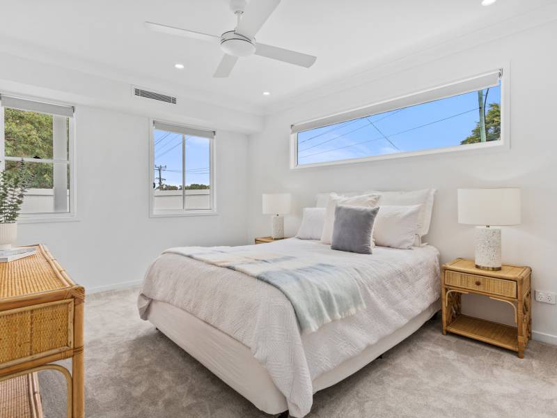 63 Gordon Street, Labrador, QLD 4215 AUS