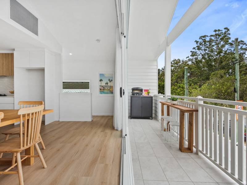 63 Gordon Street, Labrador, QLD 4215 AUS