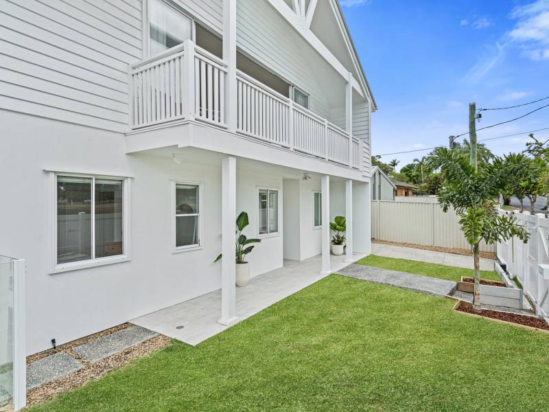 63 Gordon Street, Labrador, QLD 4215 AUS