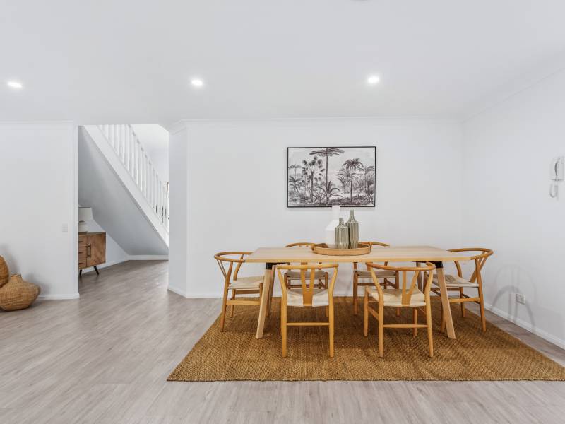 8/8 Gordon Street, Labrador, QLD 4215 AUS