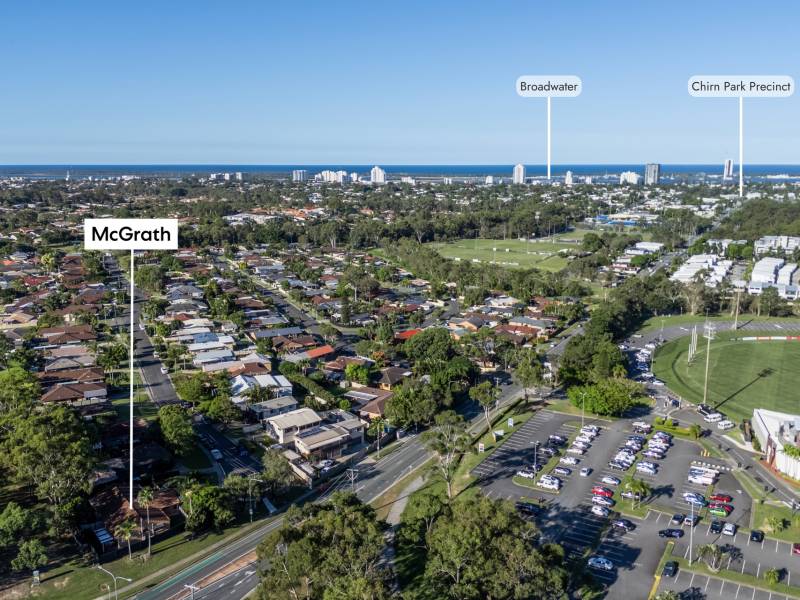 2/307 Government Road, Labrador, QLD 4215 AUS