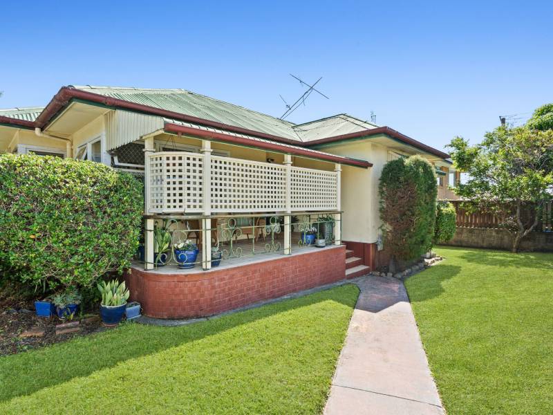 44 Brooke Avenue, Southport, QLD 4215 AUS