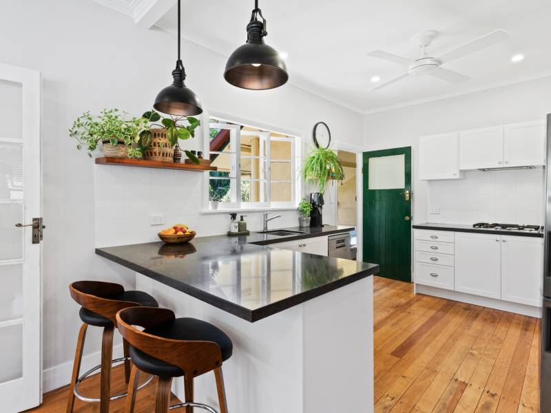 44 Brooke Avenue, Southport, QLD 4215 AUS