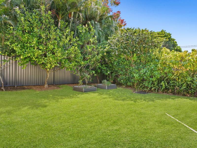 44 Brooke Avenue, Southport, QLD 4215 AUS