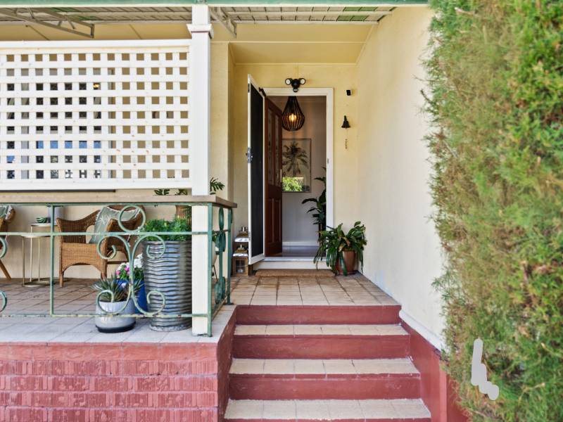 44 Brooke Avenue, Southport, QLD 4215 AUS