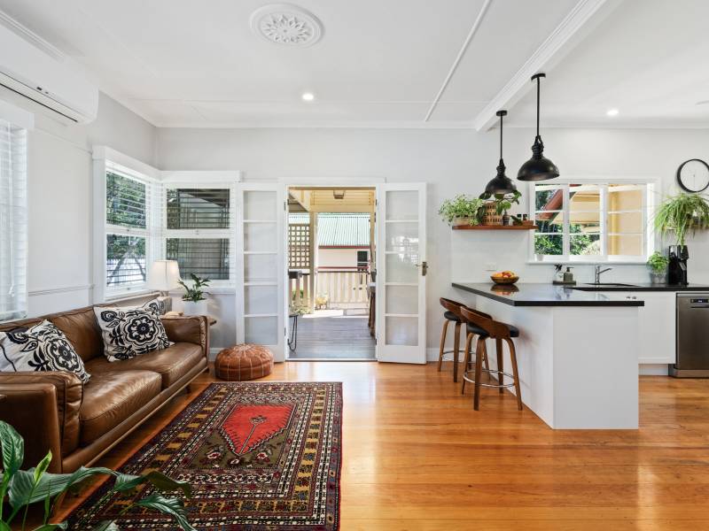 44 Brooke Avenue, Southport, QLD 4215 AUS